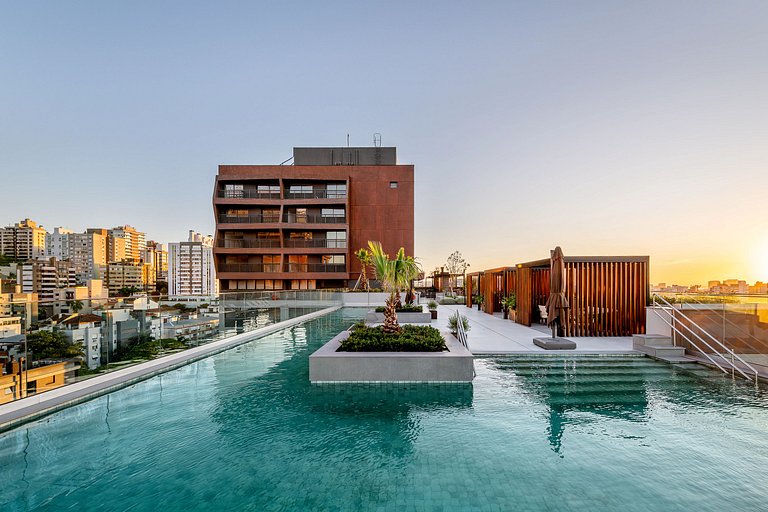 Stúdio de Alto Padrão com Terraço e Piscina - 1305