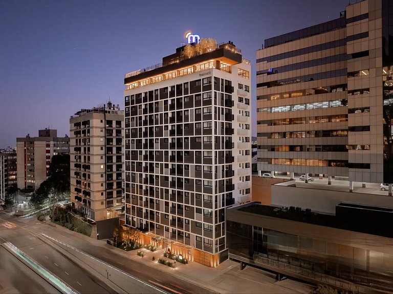 Novíssimo: Apartamento 1 dorm com Vista Incrível e churrasqu