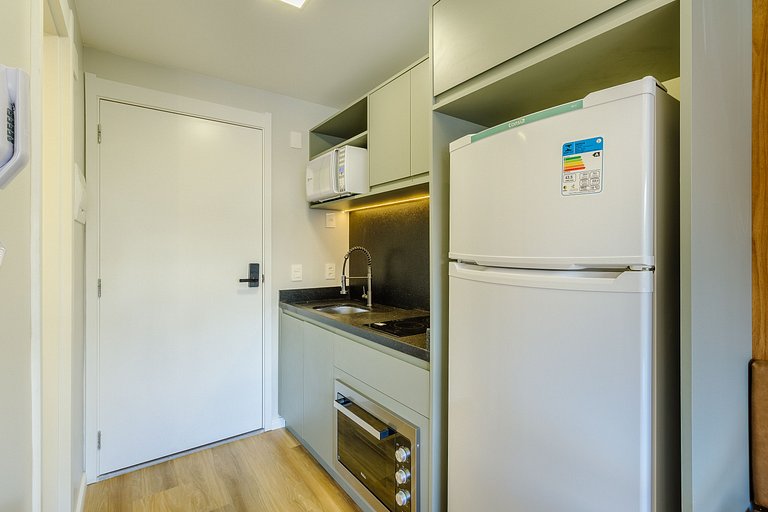 High-end studio with terrace and pool - 520