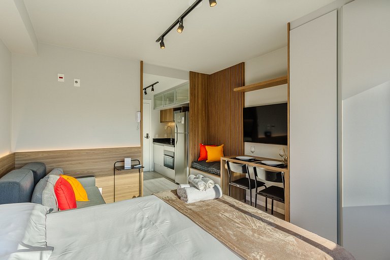 Studio com Piscina, Academia e Coworking 315