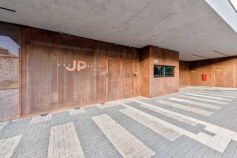 Estudio de alto nivel con terraza y piscinaJP 1306