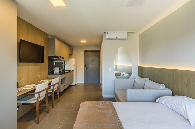 Modern Studio in Prime Location| 1402 Square