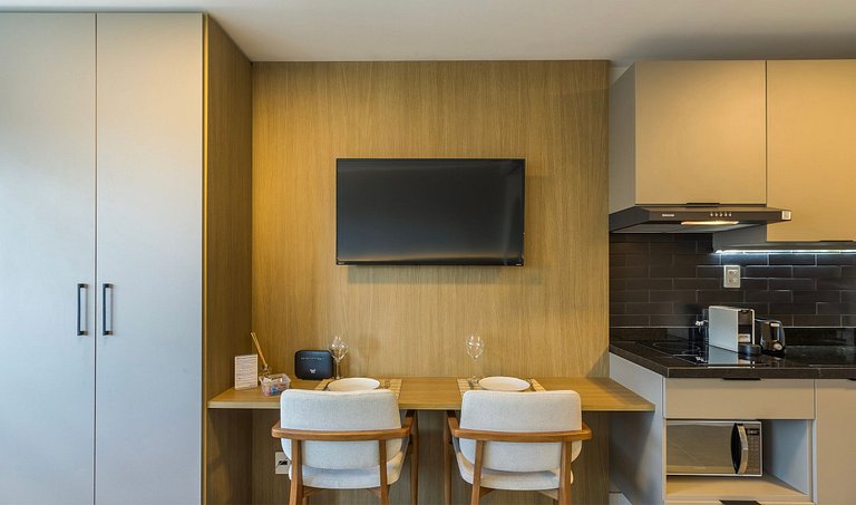 Modern Studio in Prime Location| 1402 Square