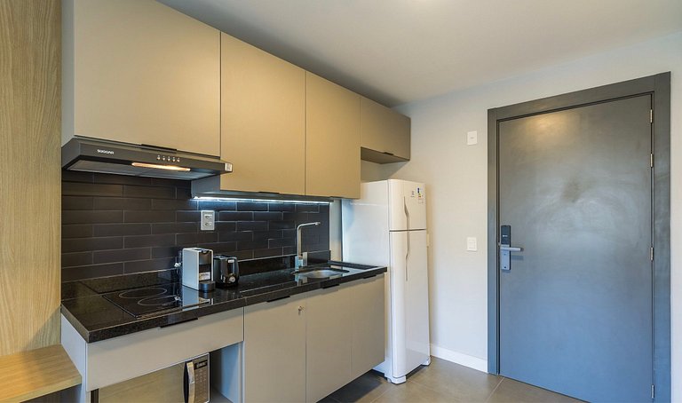 Modern Studio in Prime Location| 1402 Square