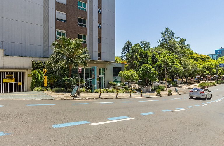 Moinhos Park -1 dormitório, terraço em frente ao Parcão