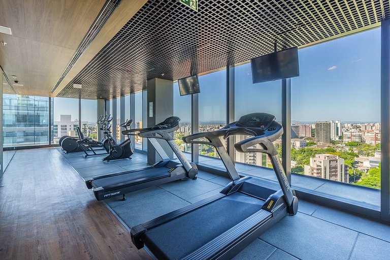 Studio Moderno | 1402 Square