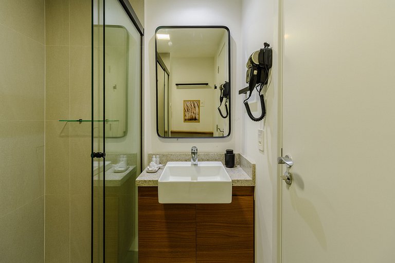 Studio até 4 hóspedes + Coworking e Piscina - 514