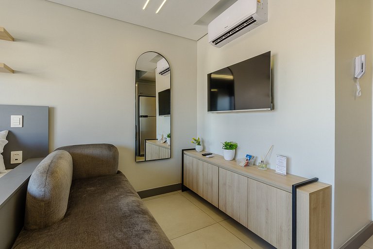 Studio com Vista da Cidade,Piscina e Academia-1301