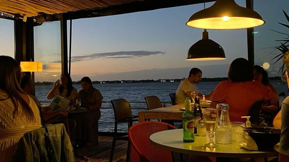 Dia dos Namorados em Porto Alegre: experiências românticas e onde se hospedar para surpreender quem você ama